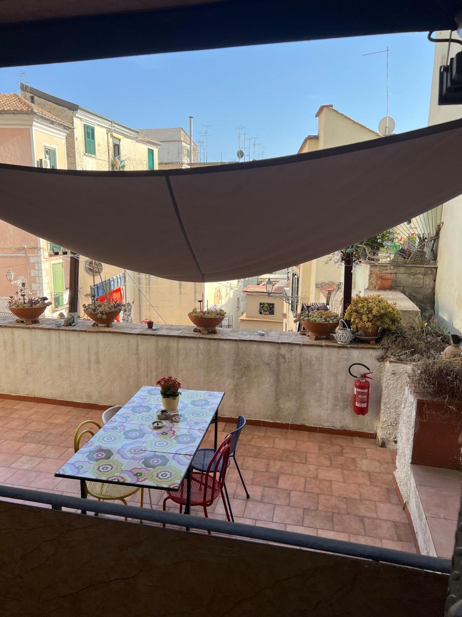 L'Homme Tranquille Apartamento Salerno Exterior foto