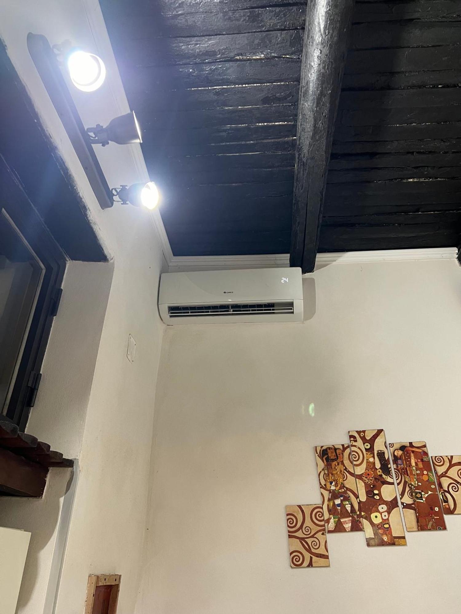 L'Homme Tranquille Apartamento Salerno Exterior foto
