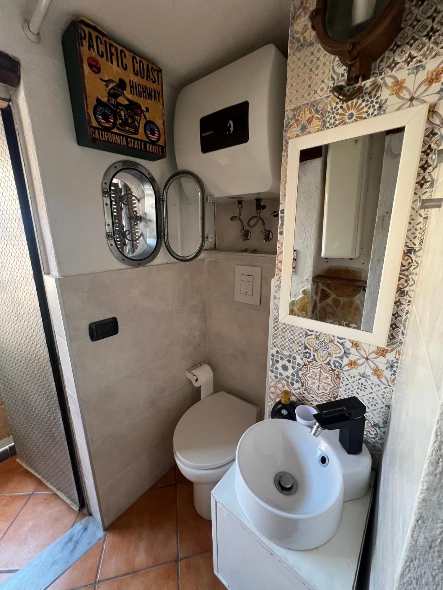 L'Homme Tranquille Apartamento Salerno Exterior foto