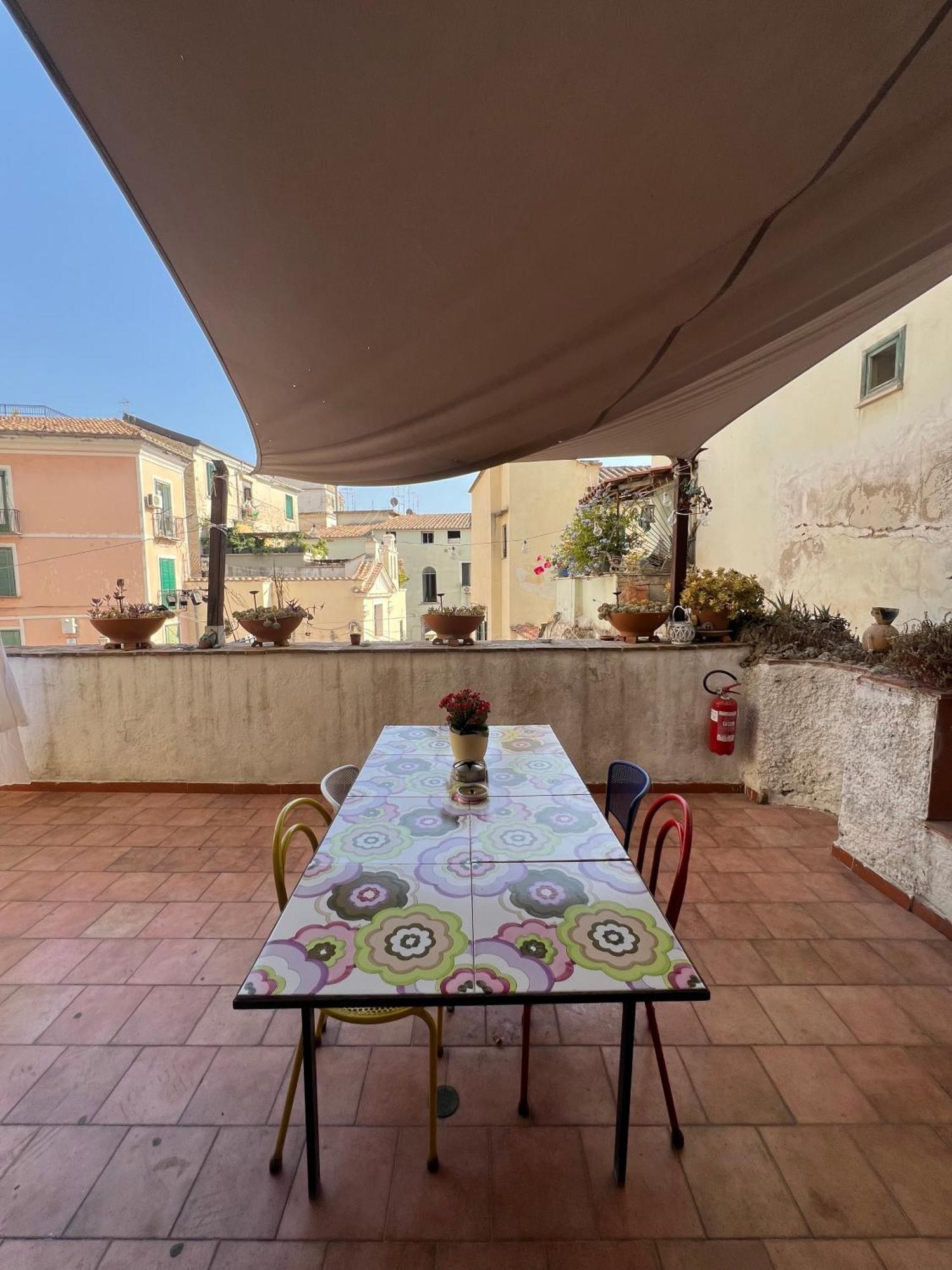 L'Homme Tranquille Apartamento Salerno Exterior foto
